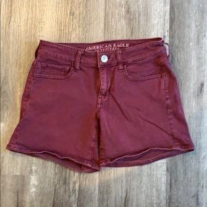 Perfect Maroon Midi Length Jean shorts